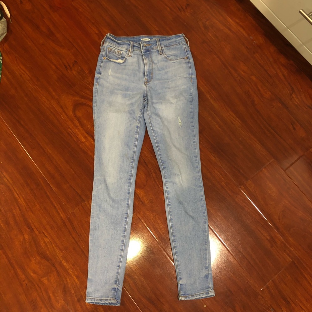 Blue high waisted jeans